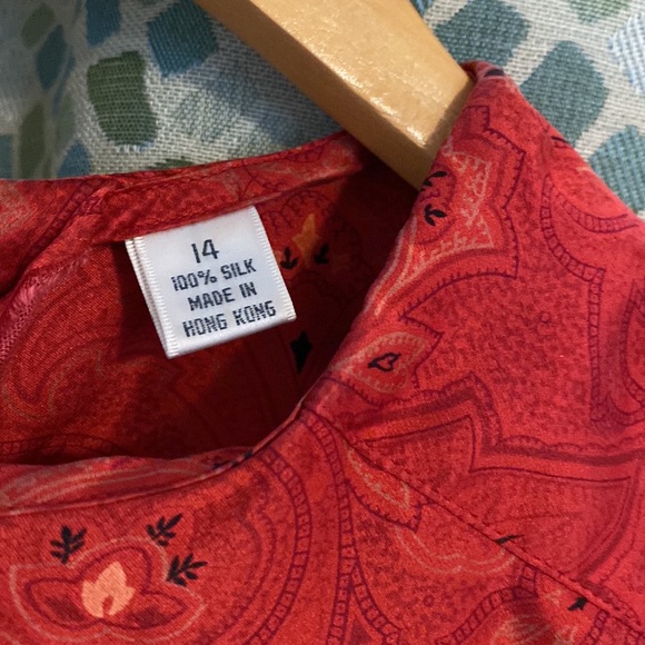 Red Silk Blouse 14 - Picture 3 of 4